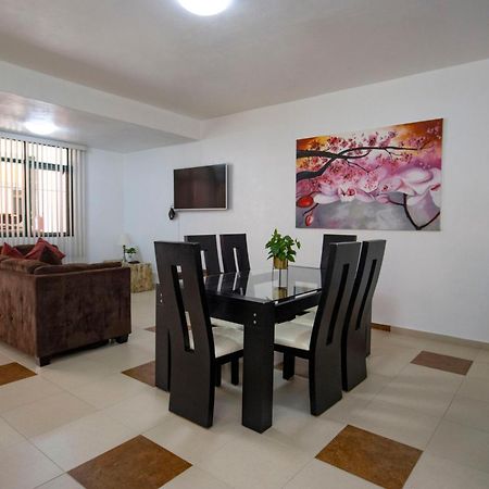 New! Bamboo Rooftop Villa Куернавака Екстериор снимка