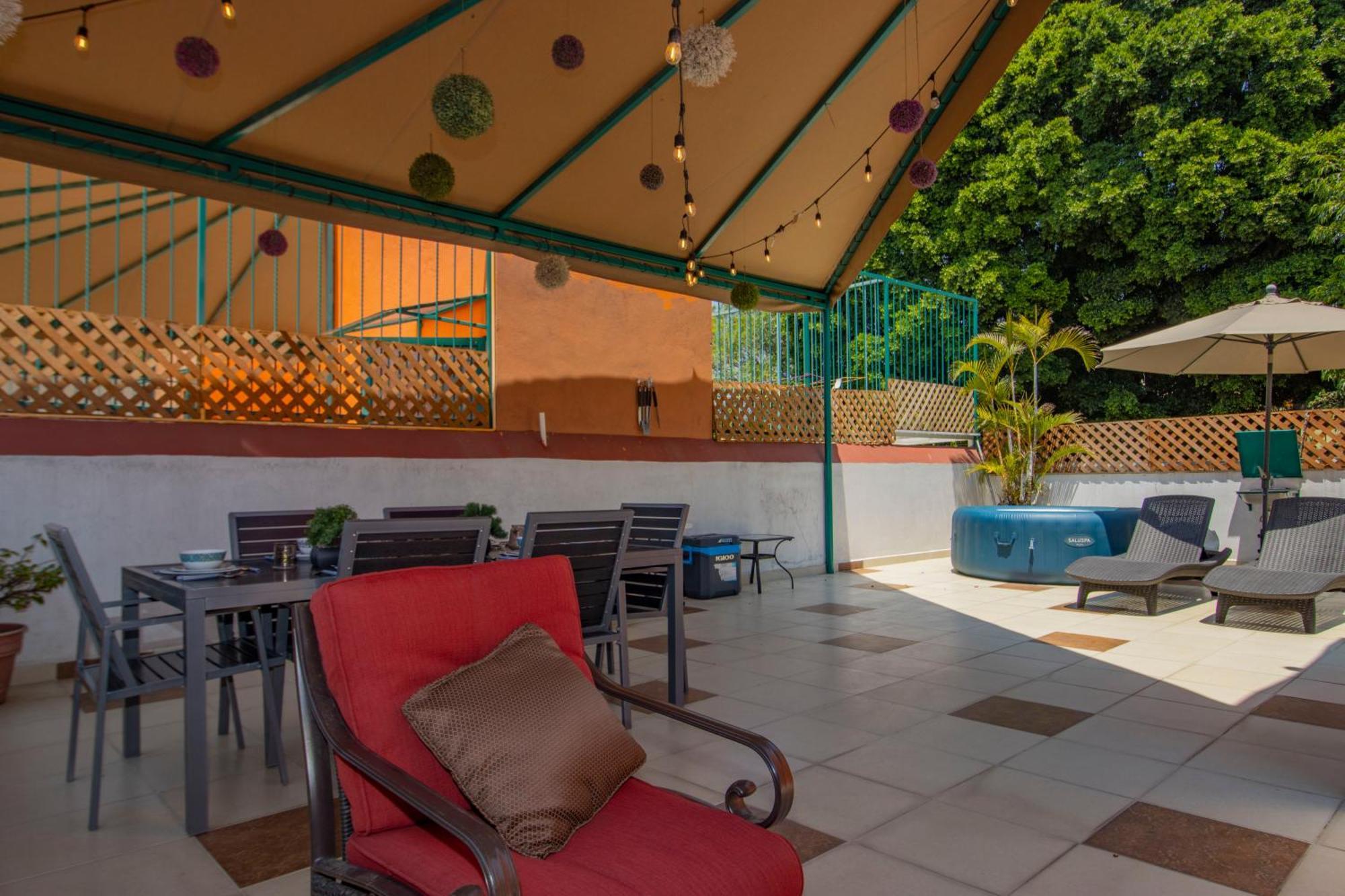 New! Bamboo Rooftop Villa Куернавака Екстериор снимка